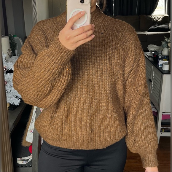 Knitted sweater - Picture 3 of 10